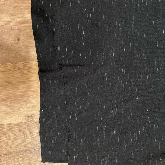 Aritzia Wilfred sweater - Picture 4 of 4